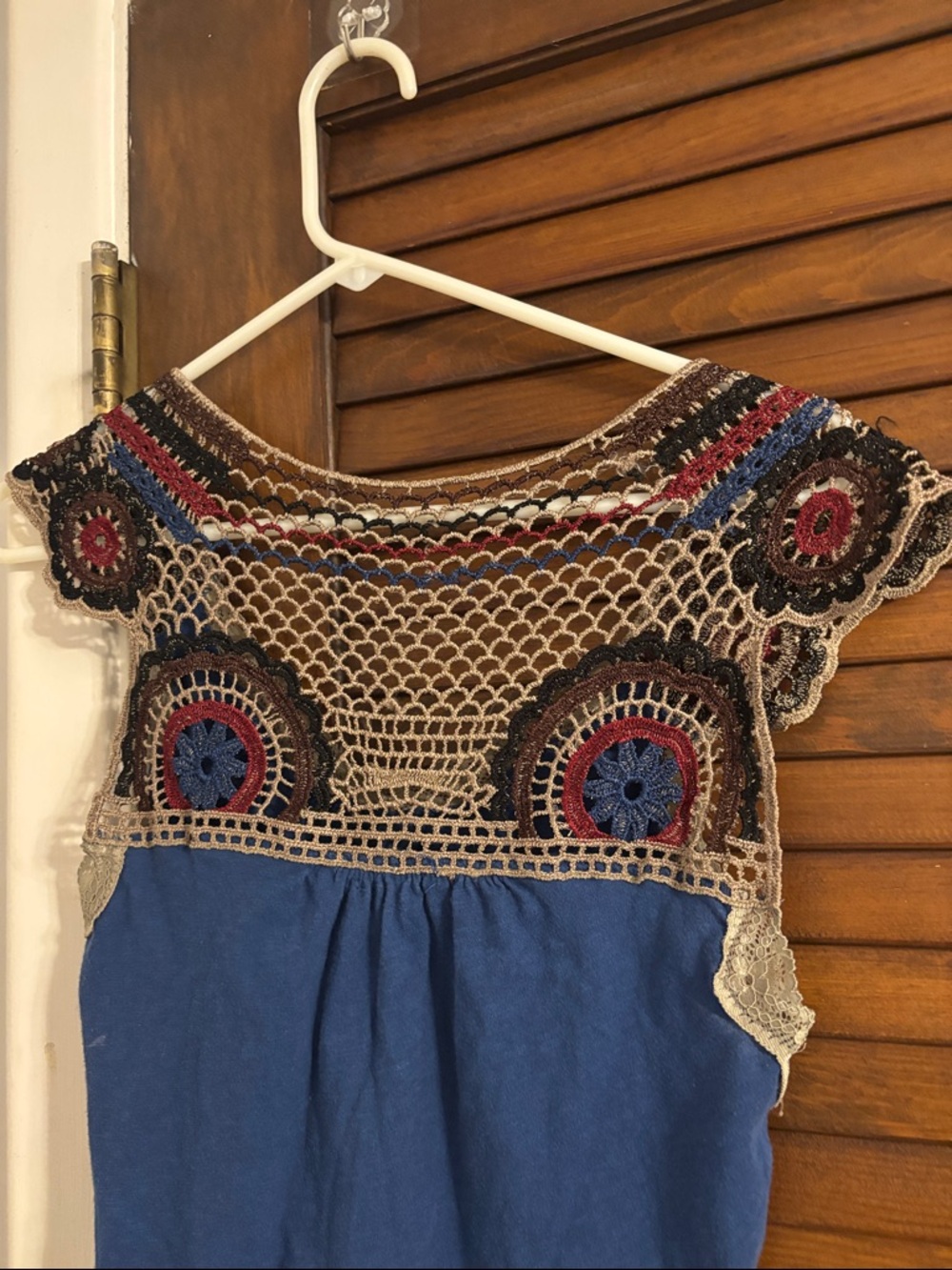 FANG Blue Crochet-Trim Sleeveless Camisole with Embroidered Shoulders - Picture 4 of 4
